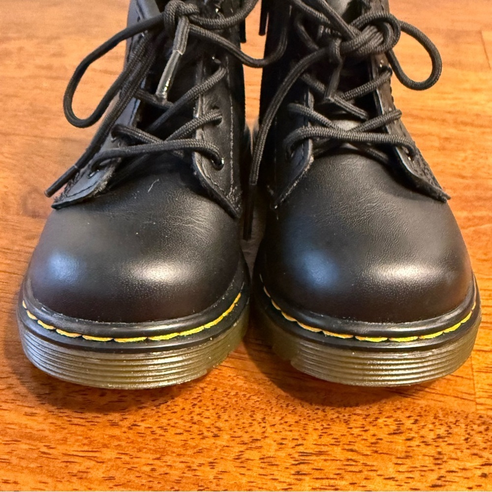 Dr. Martens Infant 1460 Softy T Leather Lace Up Boots Black Kids Lace-Up Boots 6 - Picture 4 of 12